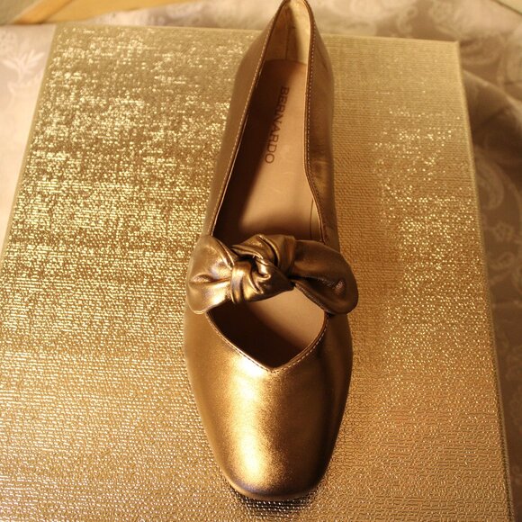 Bernardo - Leather Emersyn Dress Flats - Bronze Metallic Leather - Picture 7 of 8